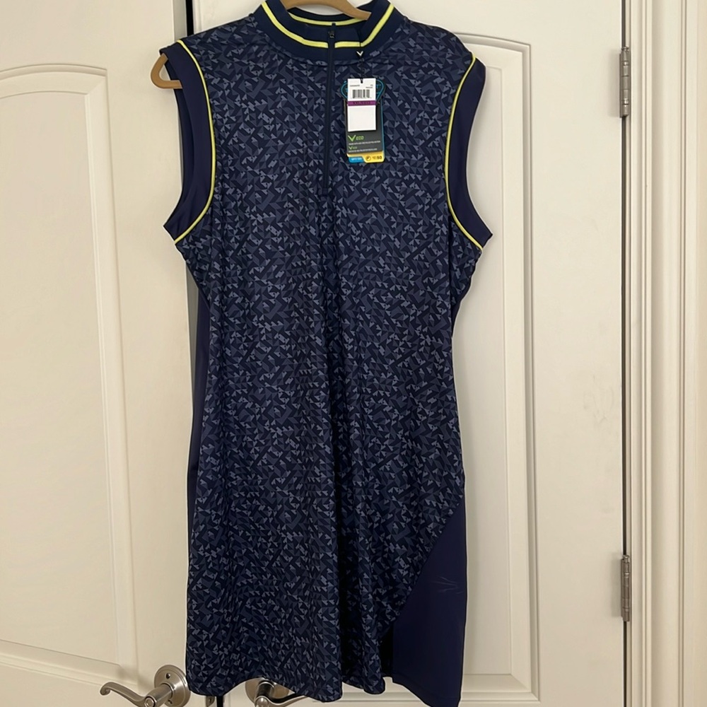 Ladies Callaway Golf Dress XXL —NWT- Navy - 2 pockets - front zip -no shorts